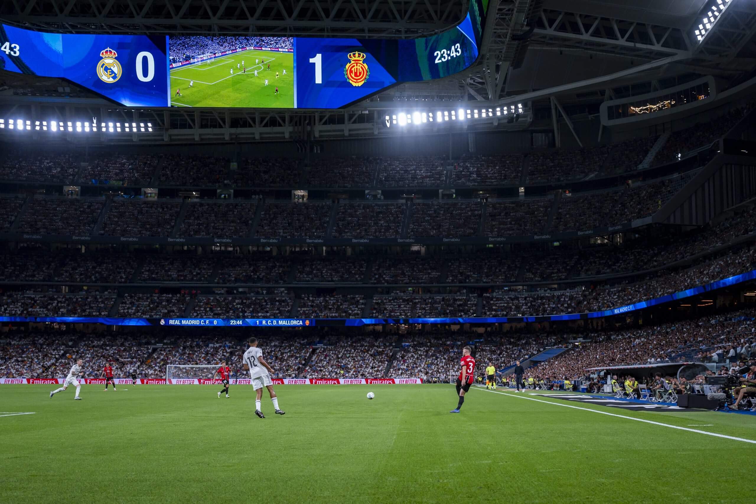 体育平台-消息人士：老佛爷可能会让皇马上市，但需要多数会员的支持