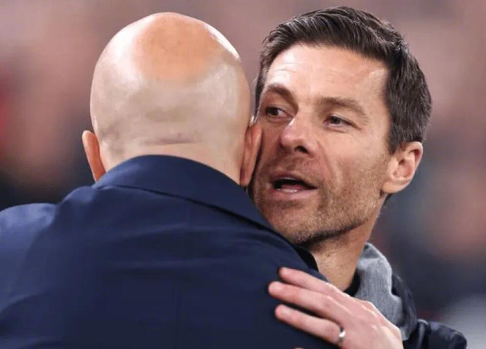 开云体育中国官方网站-天空体育：阿隆索或重返利物浦执教|哈维·阿隆索|哈维-阿隆索|利物浦主帅|俱乐部|主帅_新浪体育_新浪新闻