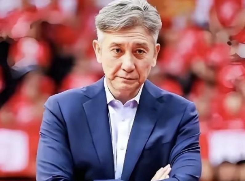 开云中国官网-郑永刚：八天四赛强度确实太大，但大家都坚持了下来拼到最后