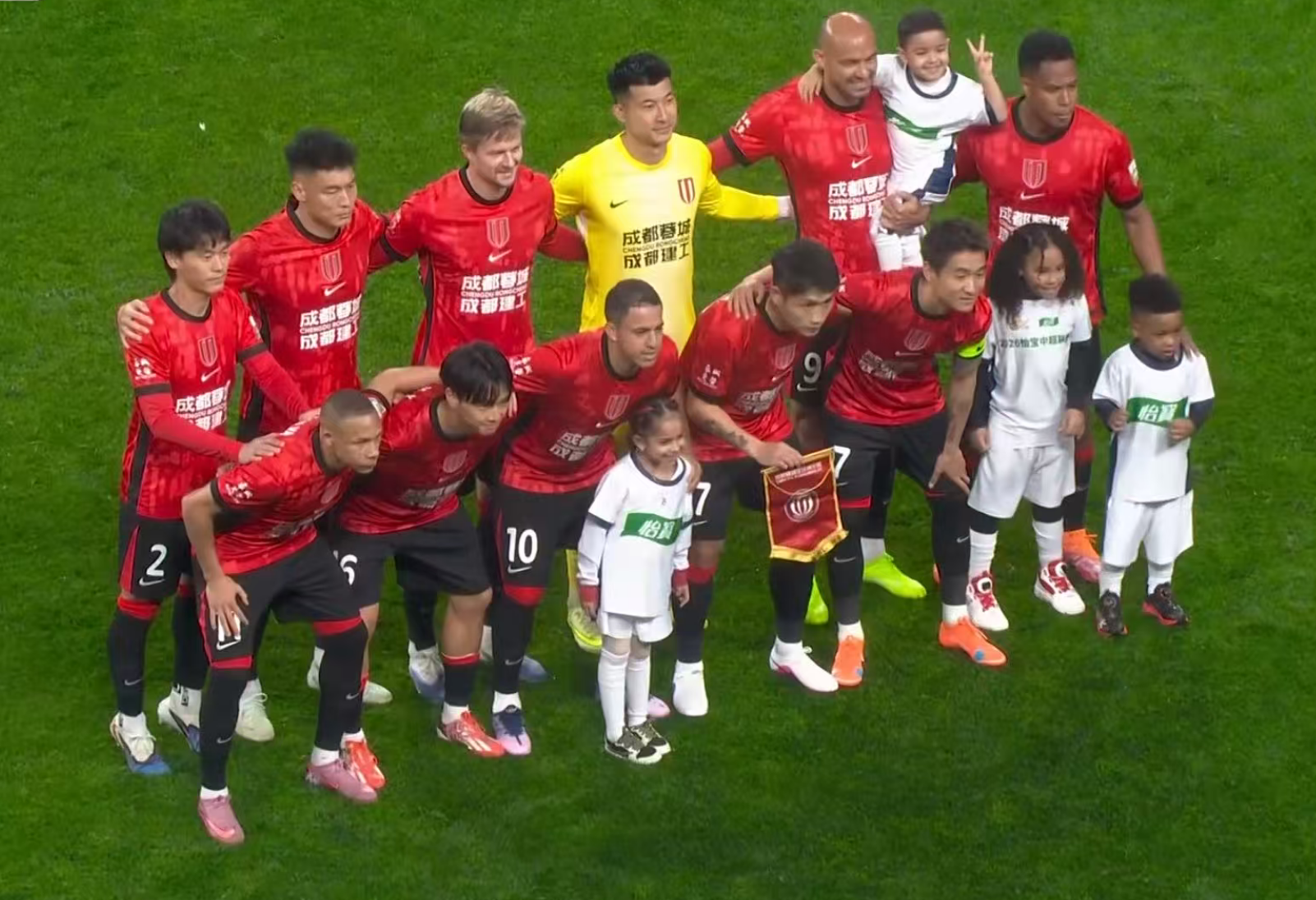 体育平台-中超3队喜提2连胜，4队全败！李昊11次扑救尽力了，郑智帅位动摇